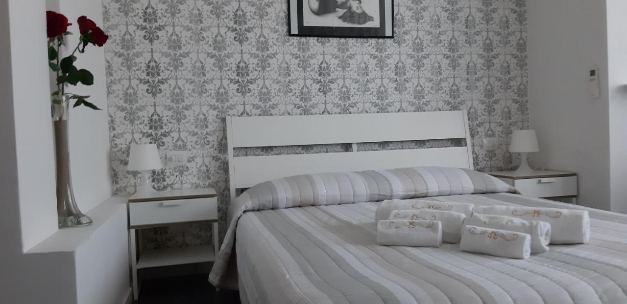 Manzoni Residence コモ エクステリア 写真