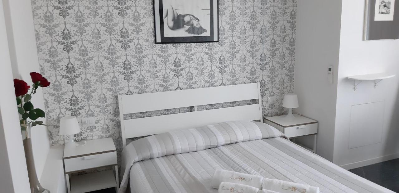 Manzoni Residence コモ エクステリア 写真