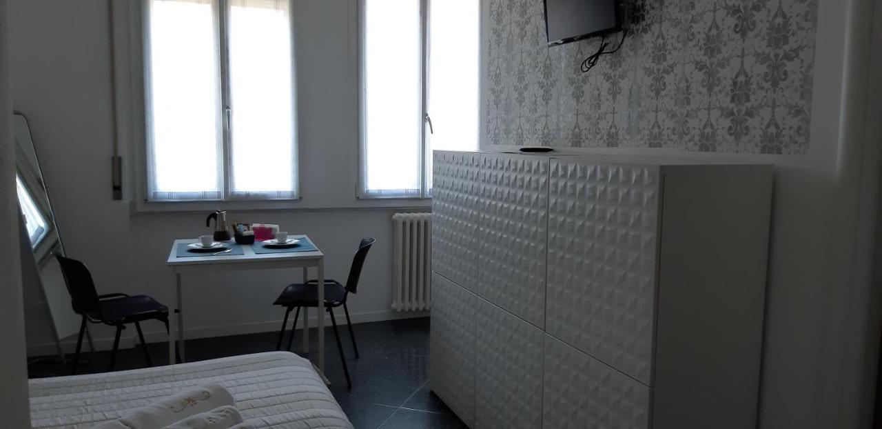 Manzoni Residence コモ エクステリア 写真